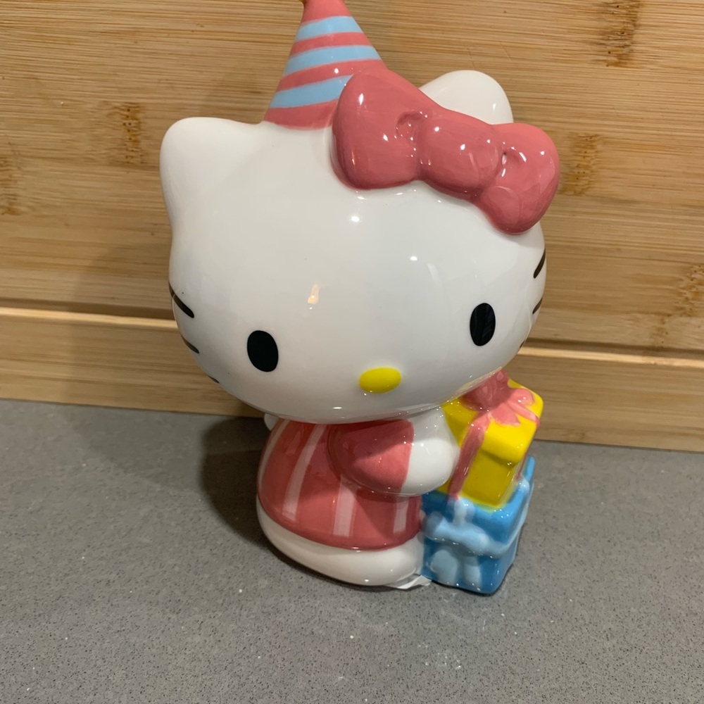 Hello Kitty Party Ceramic Figurine